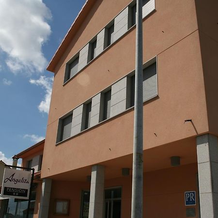 Pension Angelita Tabeaio Bagian luar foto