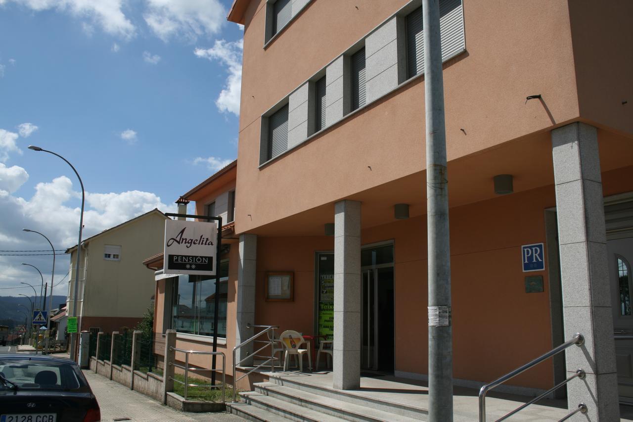 Pension Angelita Tabeaio Bagian luar foto